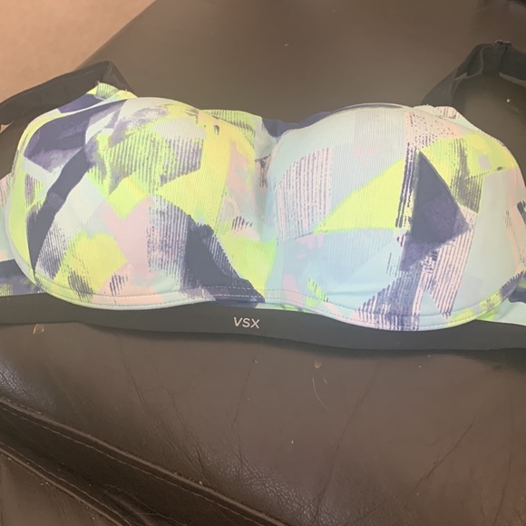 I am selling this bra because it’s took large for my breast - Picture 5 of 5